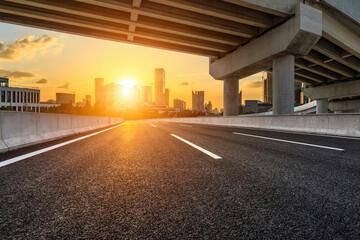 房产证和房地产证有何区别？